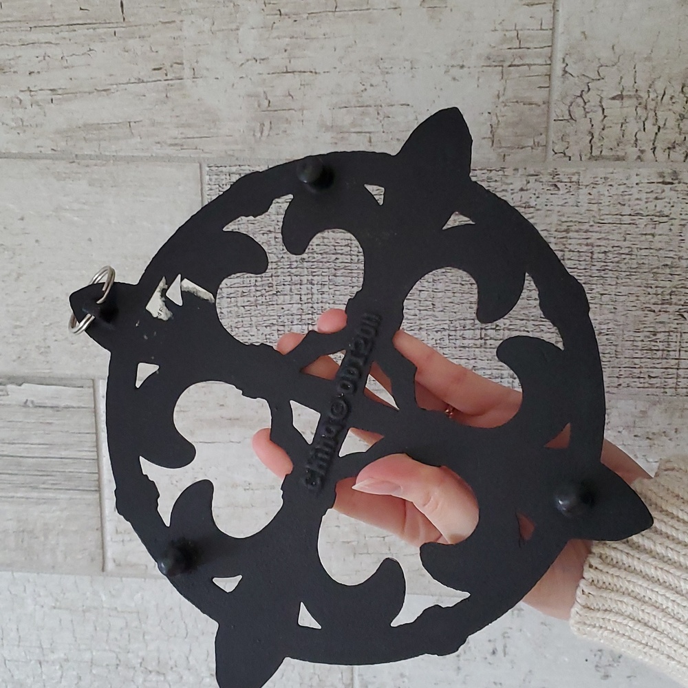 Aged Bronze Metal Trivet - Picture 4 of 6
